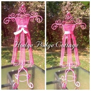 Lovely Large Pink Metal Jewelry Display/Decor